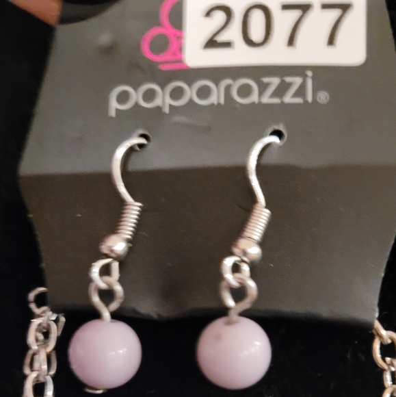 Paparazzi necklace and earring set. - Picture 2 of 4